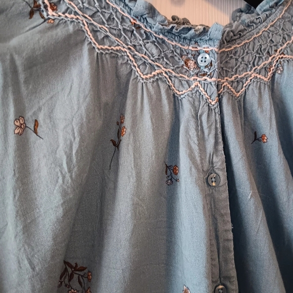 a.n.a Womens Chambray Peasant Button Front Blouse Shirt - Picture 3 of 9